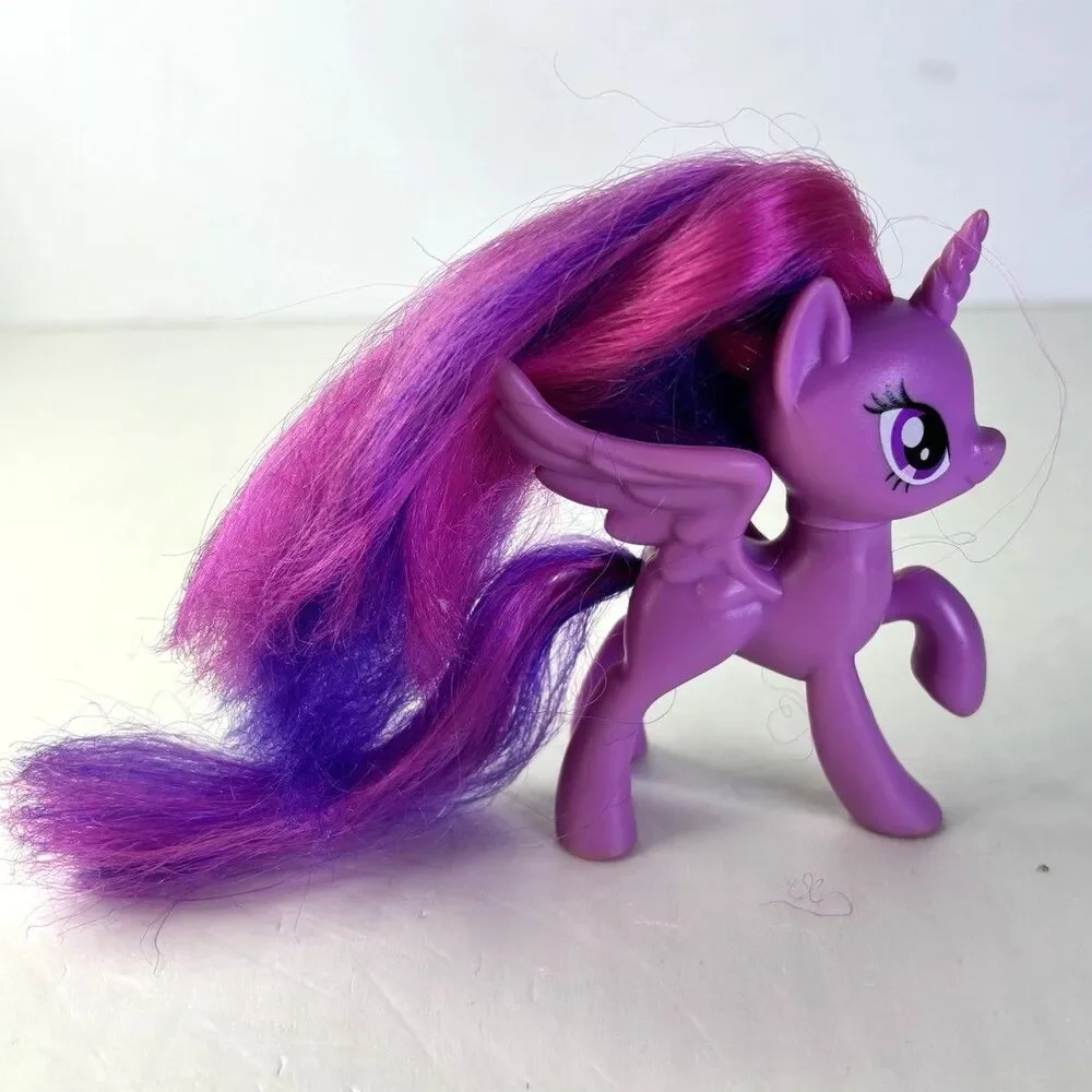 My Little Pony MLP G4 Twilight Sparkle Brushable Raised Hoof Hasbro